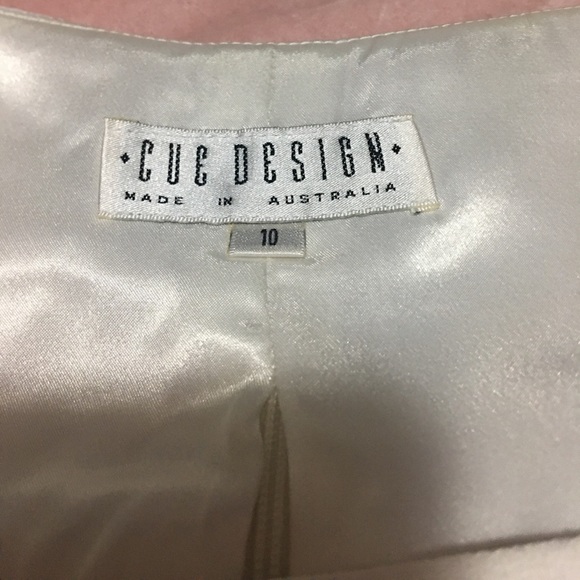 Cue Cream Sleeveless Top Size 10 - Picture 15 of 16